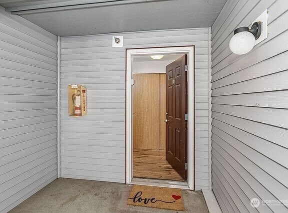 2nd image of 23315 Cedar Way #M101
