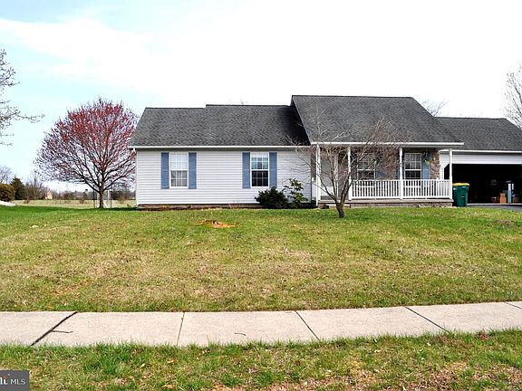 3rd image of 123 Derby Dr
