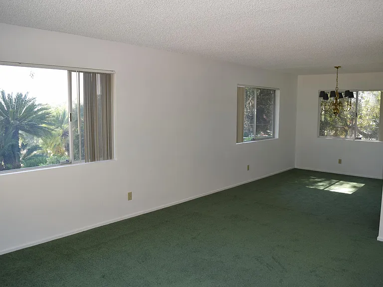5333 La Canada Blvd — Photo 5