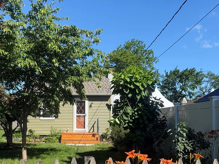 33 Wooley St #B — Photo 3