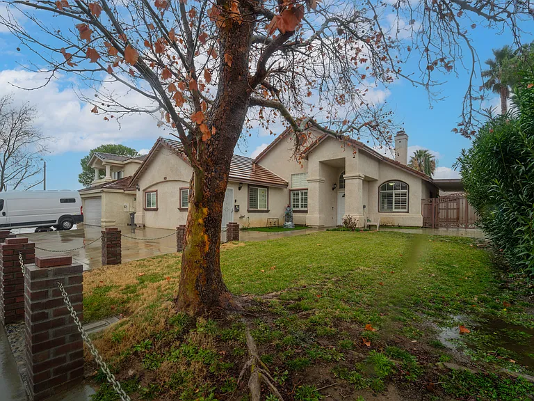 5659 W Avenue L6 — Photo 19