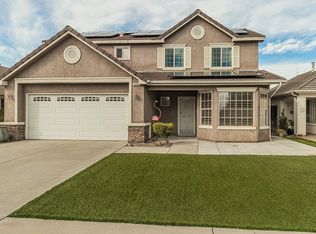 1885 Backowski Ave, Clovis, CA 93611