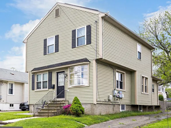 36 W Buckingham Ave, Mount Ephraim, NJ 08059
