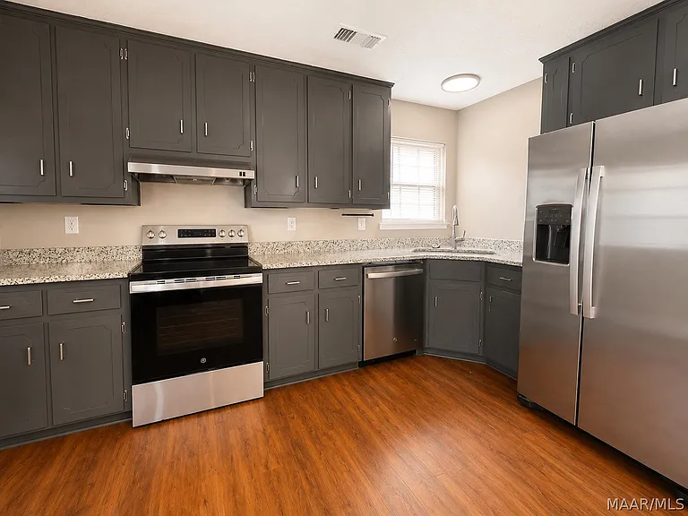 1214 Camellia Woods Ct — Photo 3