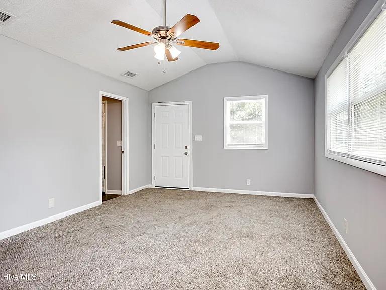 2107 Faircrest Ave #B — Photo 3