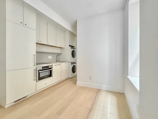 Rented by Dallien Realty Limited Liability Company | media 30