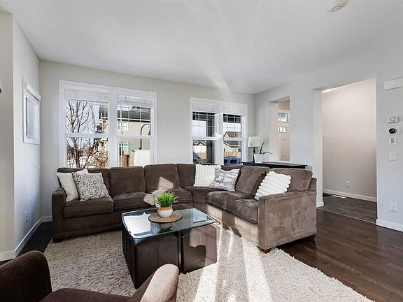 2nd image of 114 NW Skyview Springs Rise NE