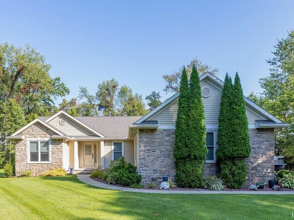 24407 Desert Lark Ct, Elkhart, IN 46514
