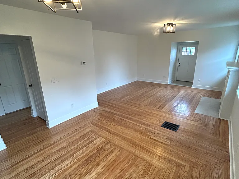 4120 Homelawn Ave — Photo 4