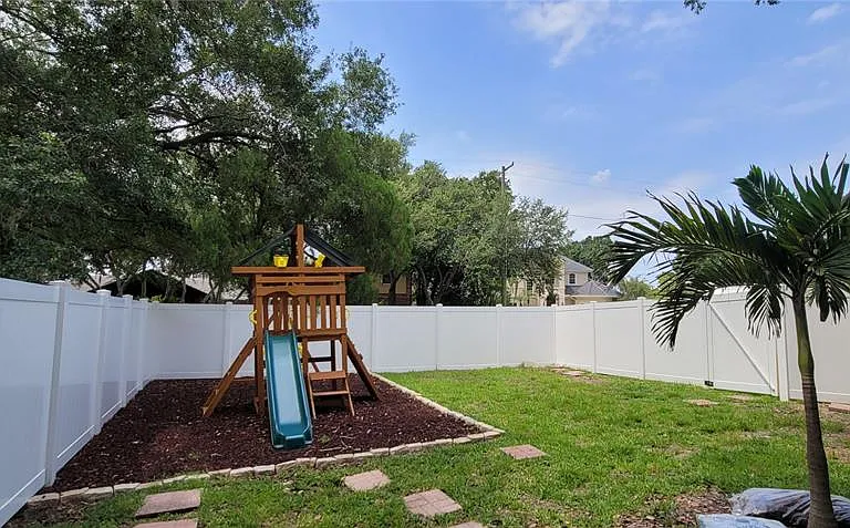 11212 Carrollwood Dr — Photo 104