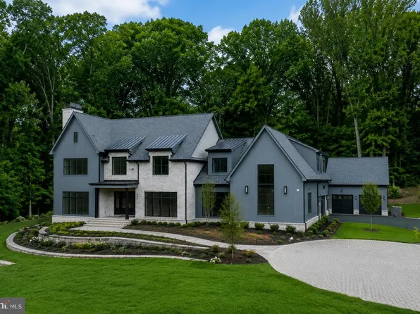 796 Falls Farm Ct, Great Falls, VA 22066
