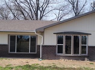 2370 Flag Rd, Abilene, KS 67410