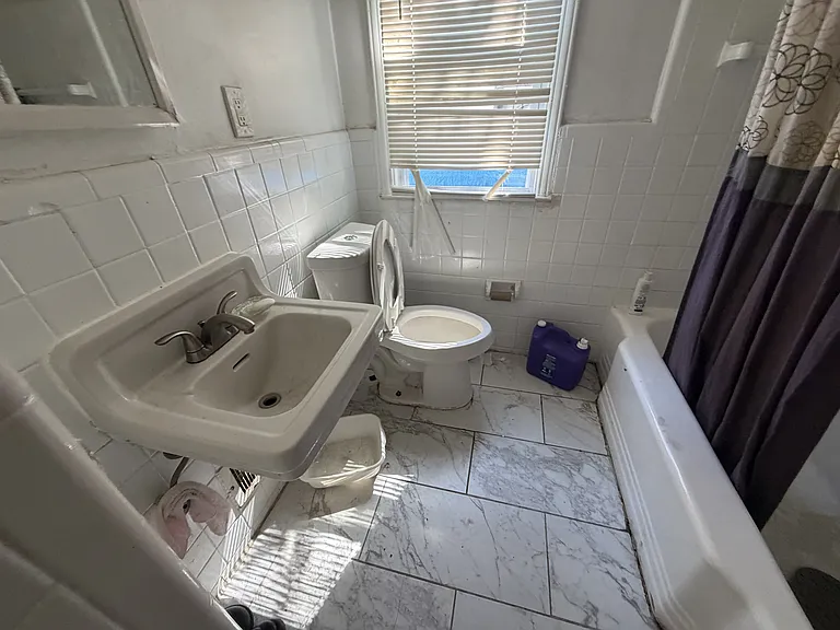 15058 Park Grove St — Photo 3