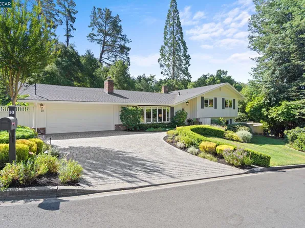 10 Fleetwood Ct, Orinda, CA 94563