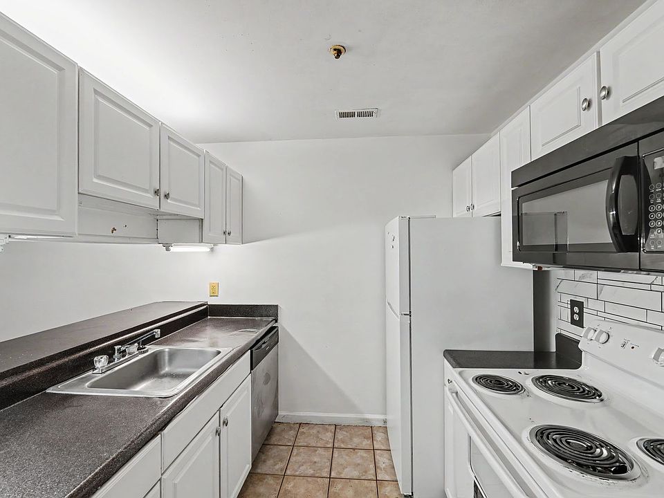 1st image of 9535 University Terrace Dr APT B