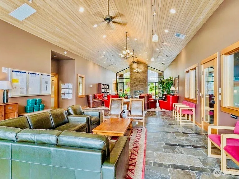 512 Darby Dr #208 — Photo 4