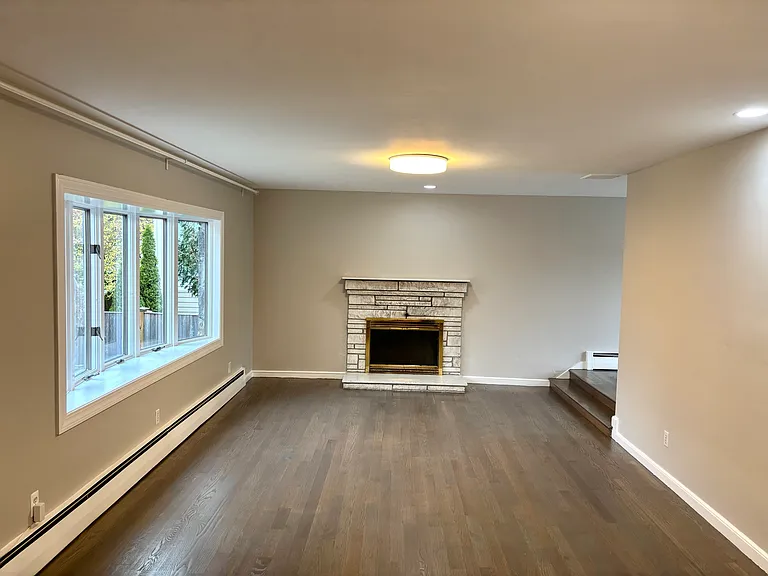 338 Langley Rd — Photo 5