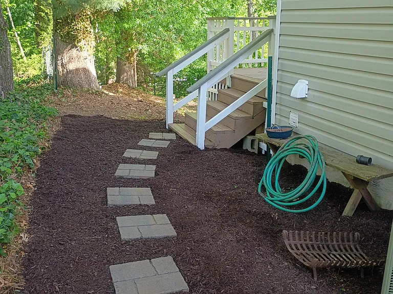 607 Overhill Dr — Photo 35