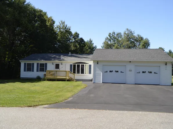 61 Karen Street Street, Palmyra, ME 04965