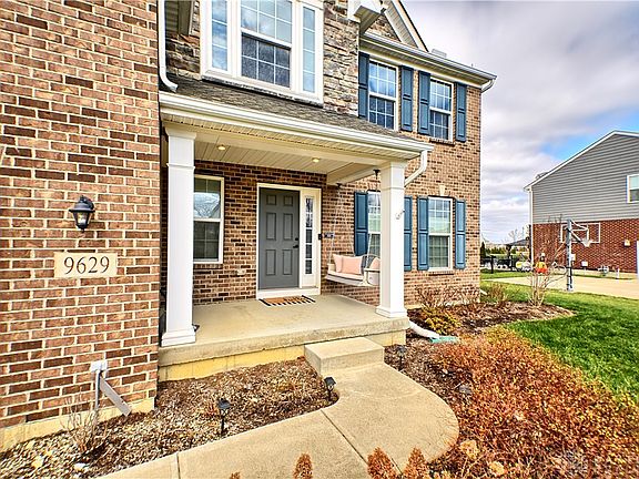 3rd image of 9629 Linden Brook Dr