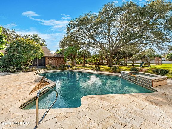 3rd image of 3174 Villa Espana Trl