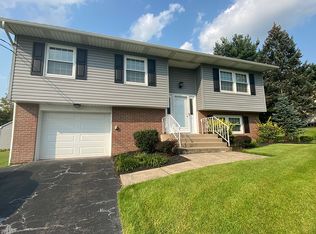 31 Laflin Rd, Wilkes Barre, PA 18702