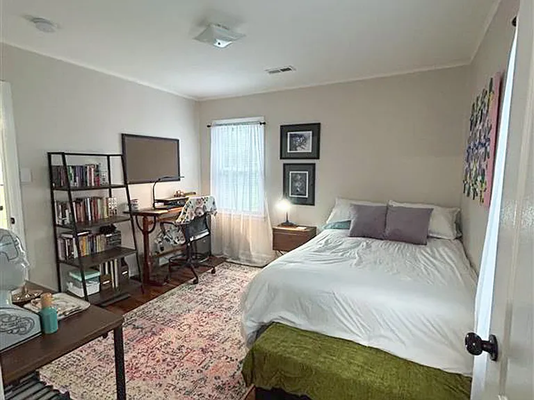 2415 Linden Ave — Photo 27