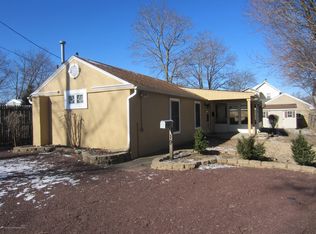 19 Brown Pl, Aberdeen, NJ 07747