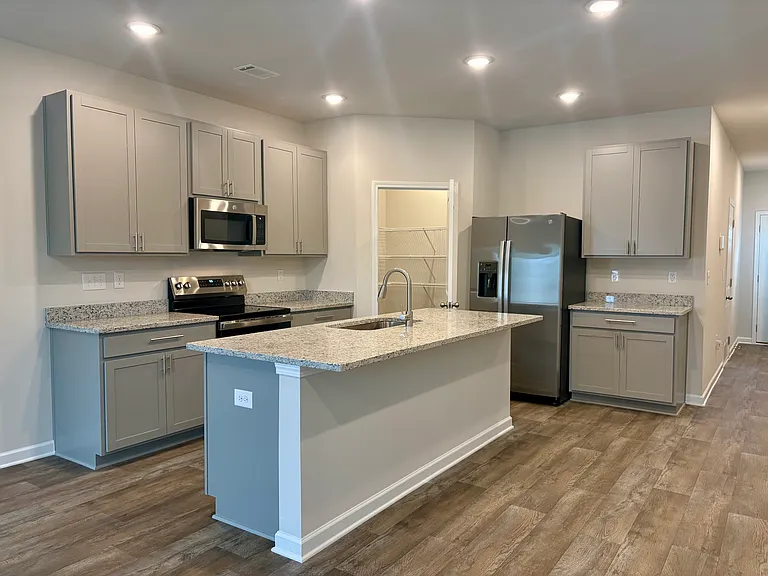 5252 Magnolia Grove Way — Photo 4