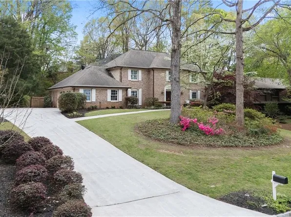 760 Old Campus Trl, Sandy Springs, GA 30328