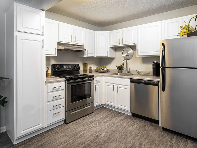 6565 W Foxridge Dr — Photo 28