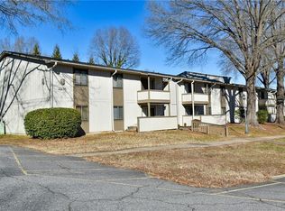 2235 Sunderland Rd APT 105C, Winston Salem, NC 27103