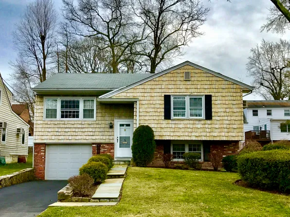 53 Jennings Rd, White Plains, NY 10605