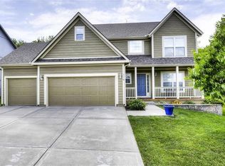 3116 SW Ragan Dr, Lees Summit, MO 64082