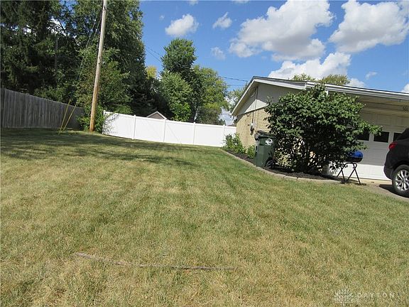 2nd image of 501 Unger Ave