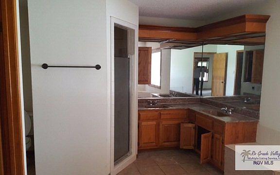 4th image of 695 Fresnillo Dr