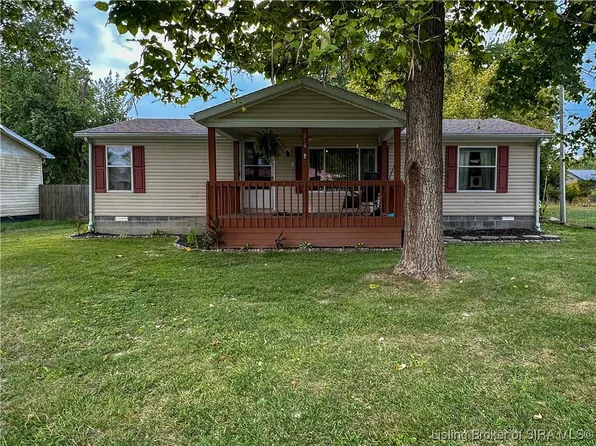 218 S Lawnview Drive, Austin, IN 47102