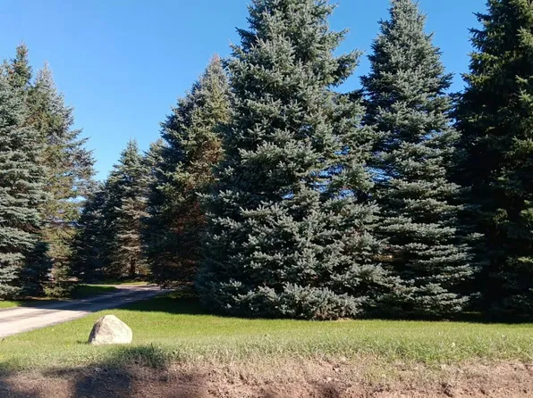 1145 Mack Rd, Lakeville, MI 48367