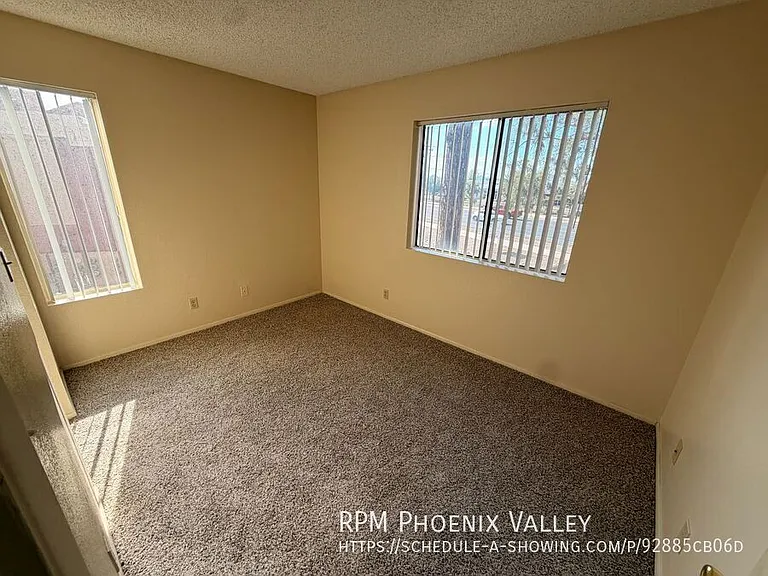 Parkside Apartments — Photo 42