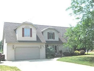 8843 Kingsley Dr photo 1