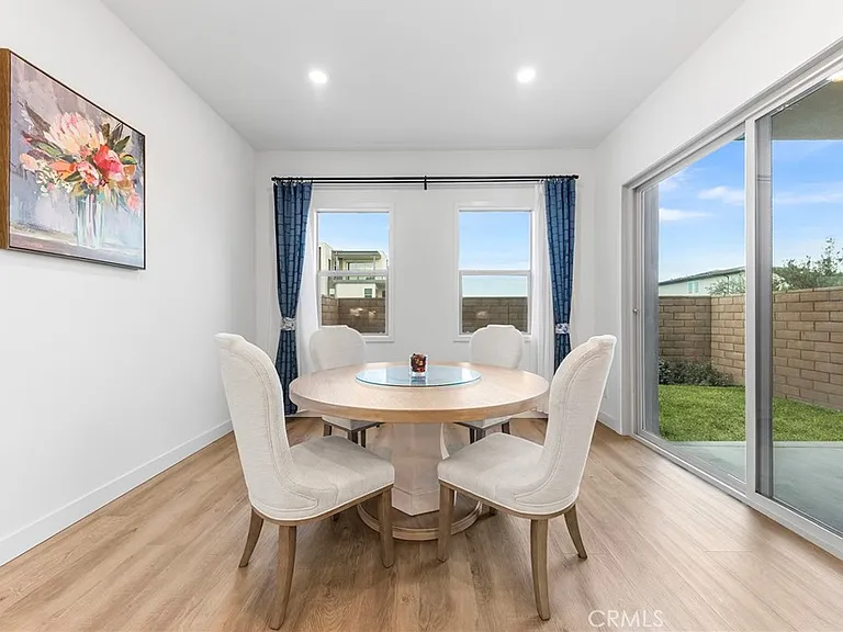 885 Poppy Ct — Photo 12
