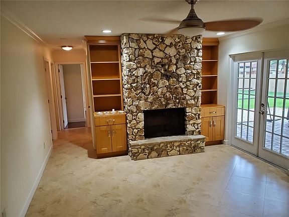 5th image of 4025 Quenita Dr #1