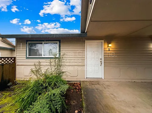 13938 SE Powell Blvd #2 Photo 1
