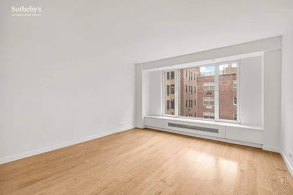 Sold by Sotheby's International Realty | media 28