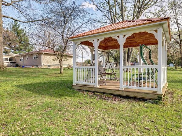 7390 W Reeves Rd, Bloomington, IN 47404