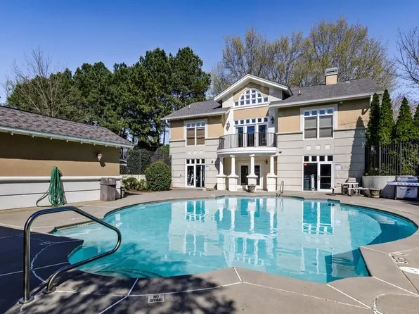 2700 Pine Tree Rd NE, Atlanta, GA