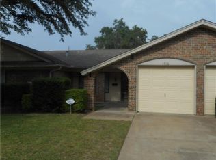 1716 Meadow Lane Ter, Fort Worth, TX 76112