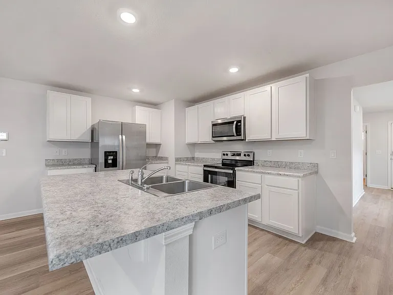 5466 Peach Dr — Photo 5