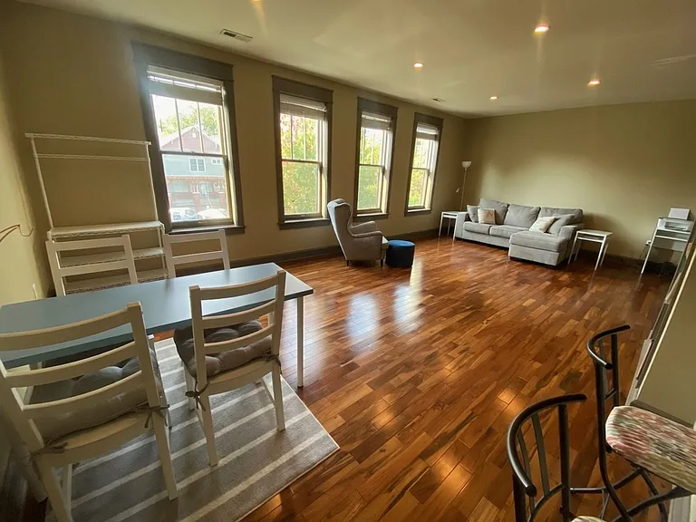 581 Hillside Dr — Photo 17