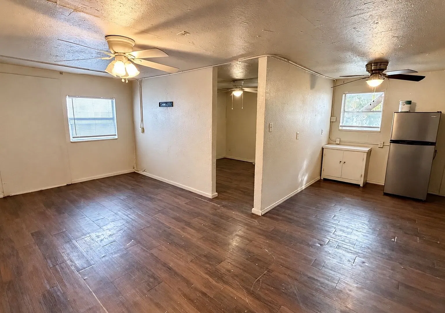 One Bedroom! Water Paid! $595 For One Year; 6 Mos Available! — Photo 2